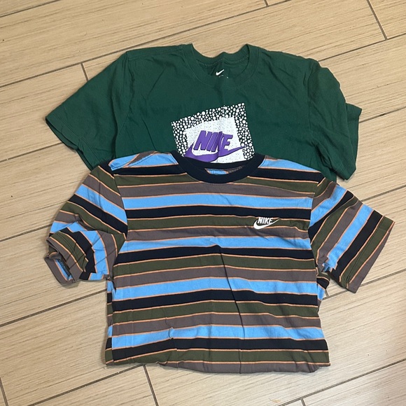 Nike Green and Striped Short Sleeve Tees - Picture 1 of 7